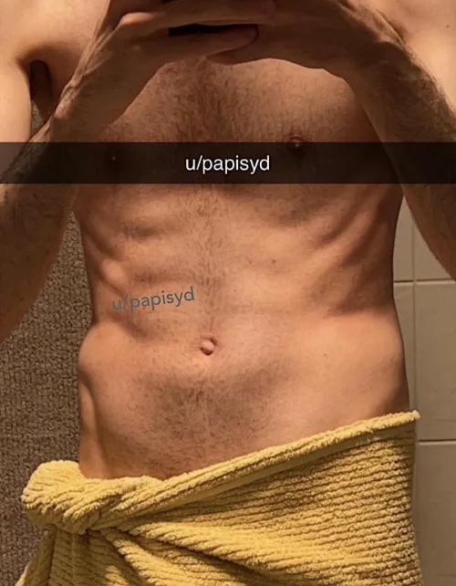 28 [M4F] Thick BWC ready to play tonight. Hosting in Melb CBD hotel room.