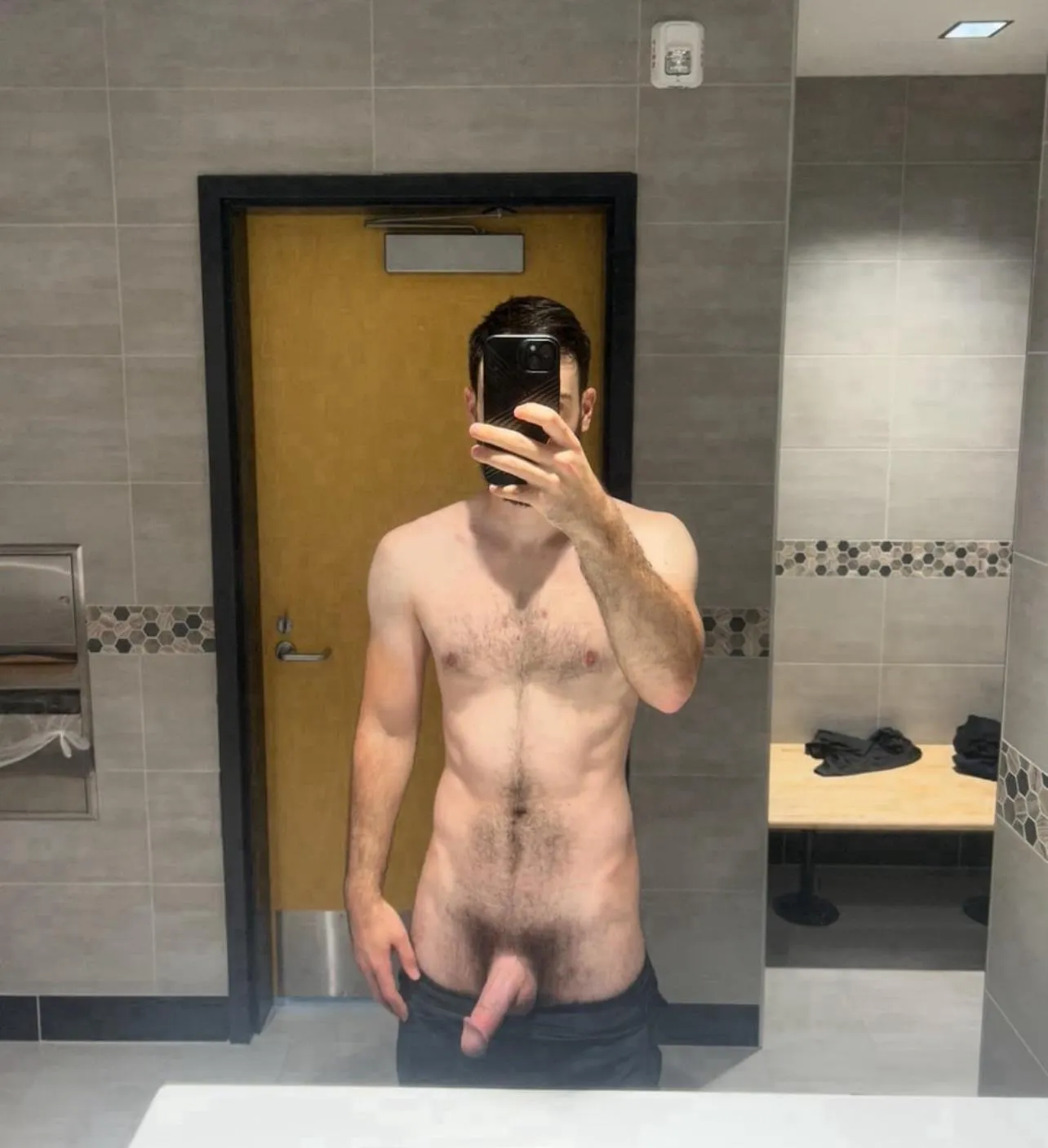 30 [M4FM] Experienced Verbal Dom Bi Bull looking for a cuck couple