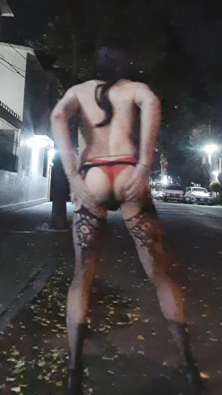 Dmn Slut... that's risky af... you're gonna get fucked... eventually