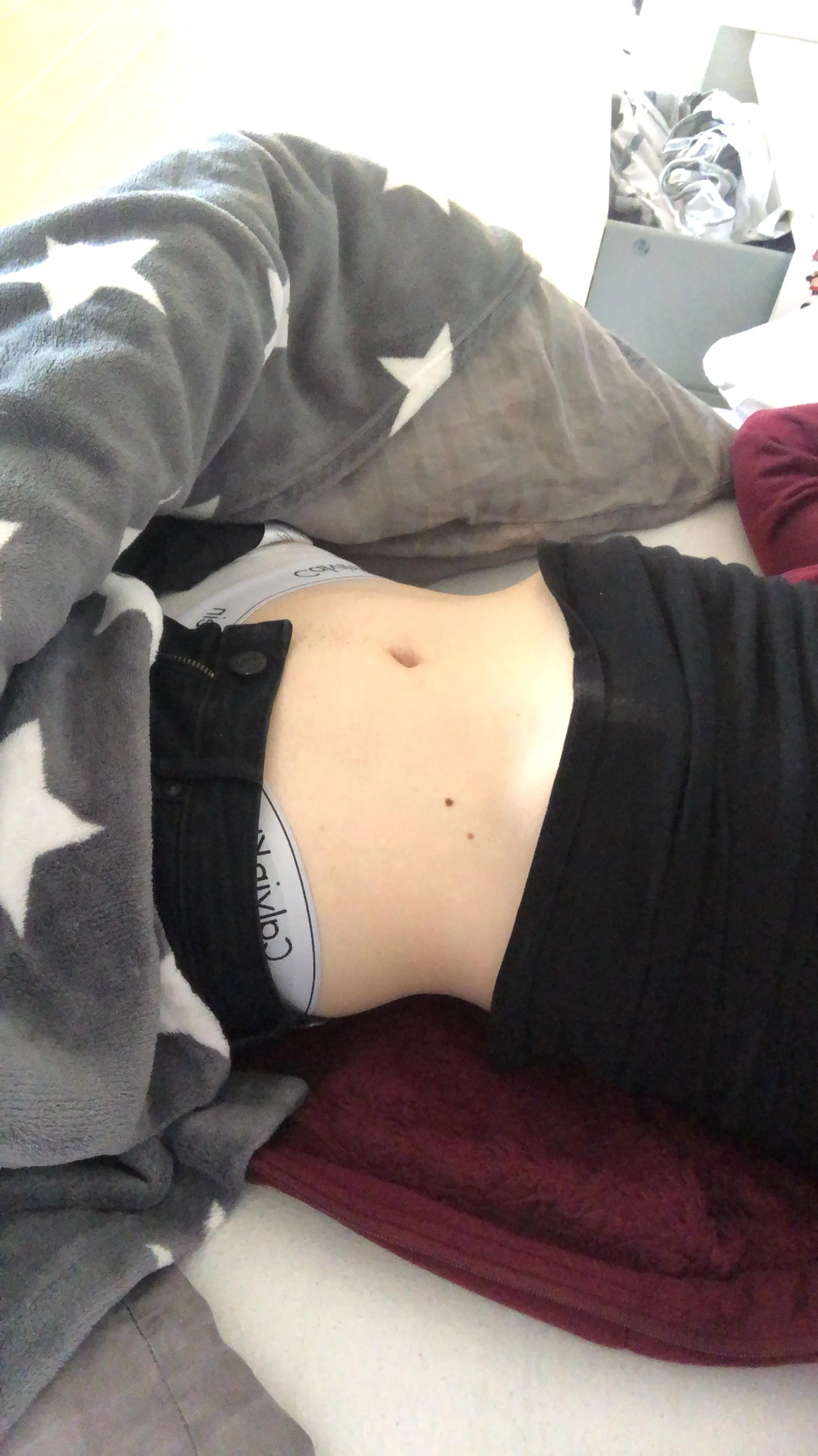Do I have a cute stomach? 🤭
