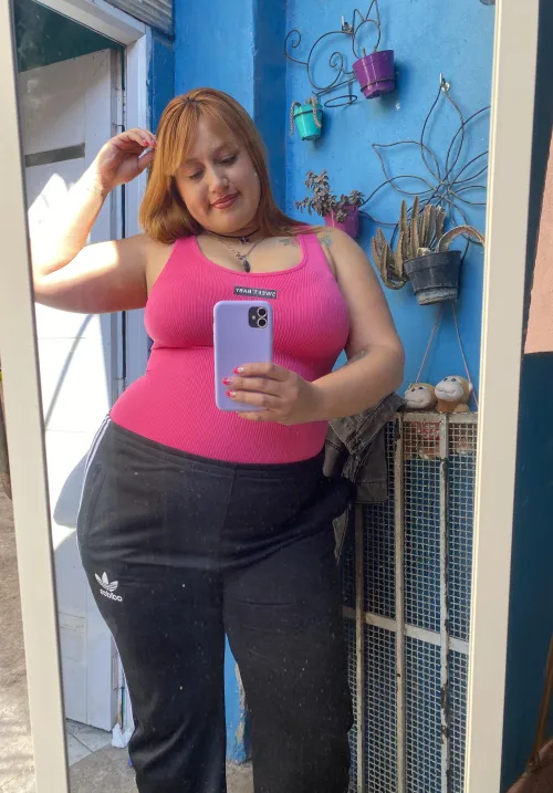 I think pink looks great on me