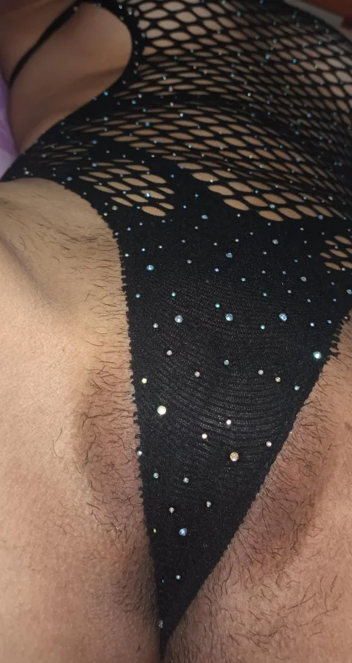 Let it grow, so you can feel it between your fingers.