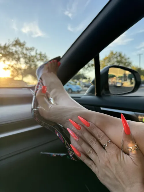 My nails make me feel like a true goddess 👸🏼✨