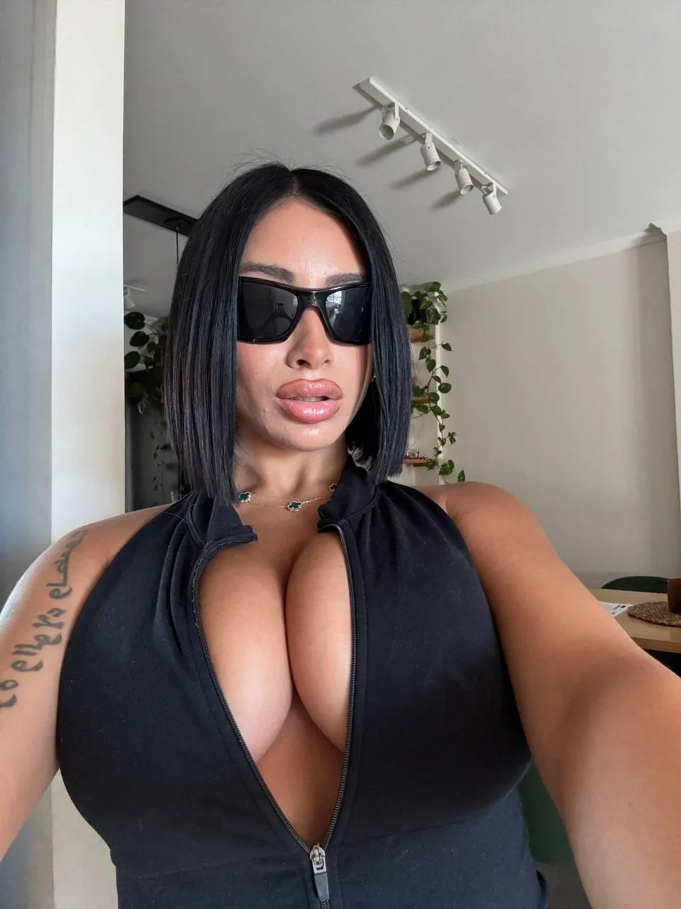 rdy to make every moment dark, wild n delicious, u in?