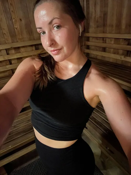 should i stay in here longer? 🙈