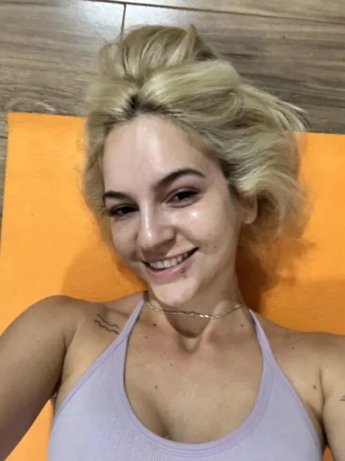 Tu veux en voir plus ? Regarde-moi comme tu me désires