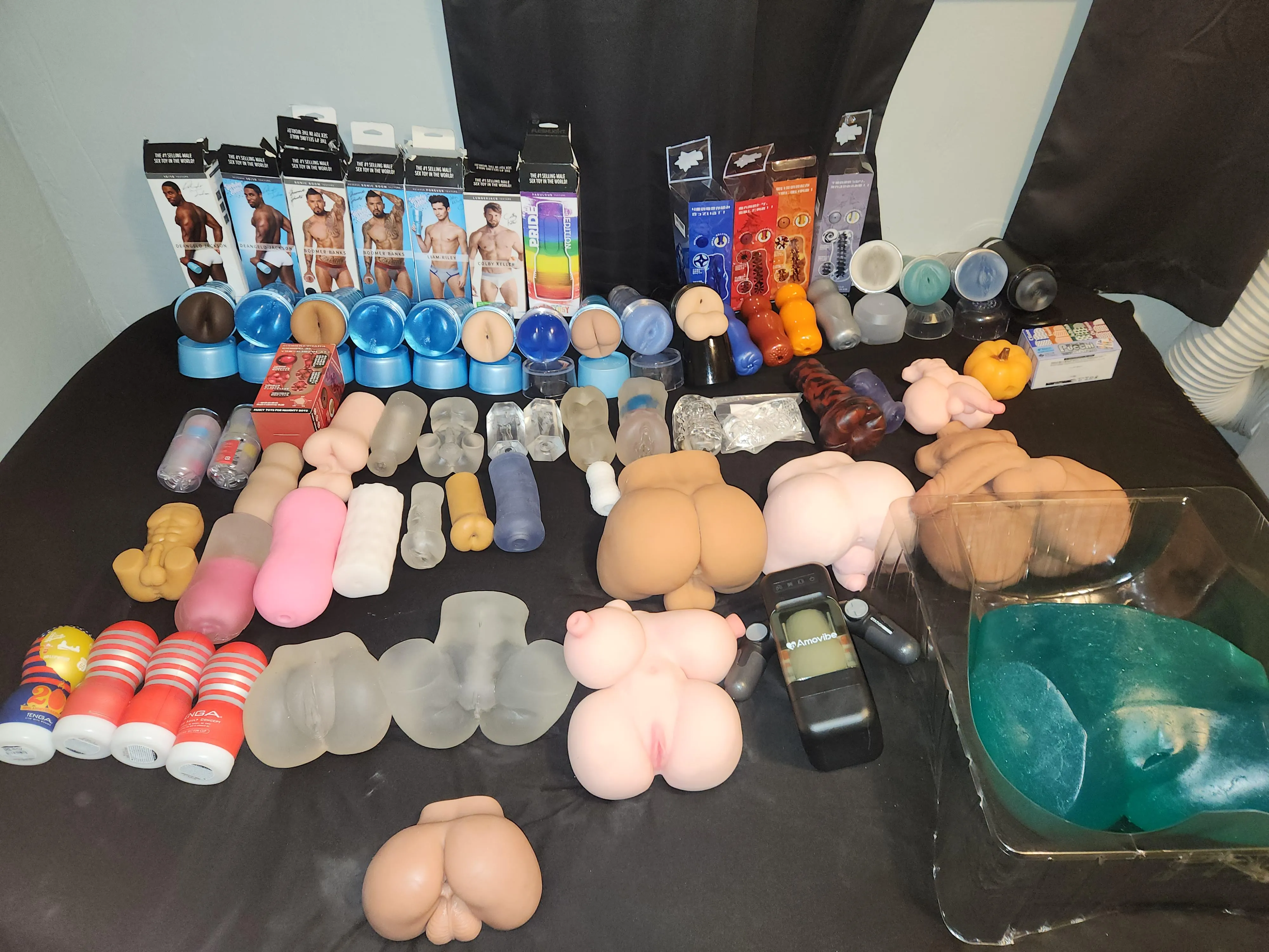 Wish I had a goon bro to share plastic with 😵‍💫