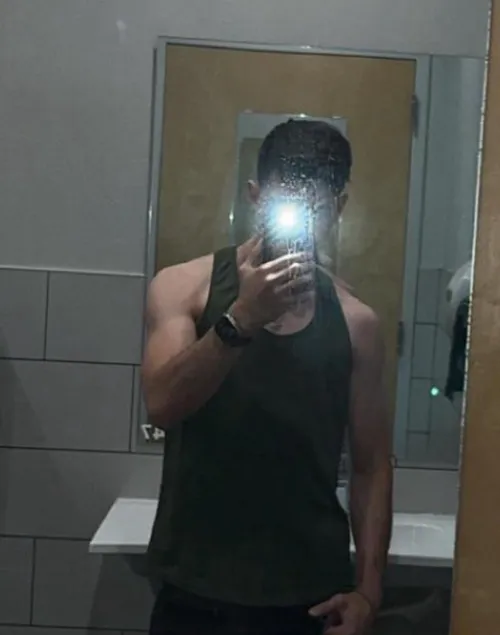 27 gym rat gamer bro