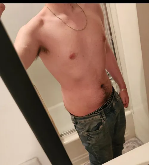 Any bro wanting to coach me with work outs at home?