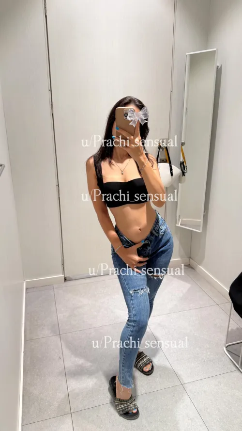 Button or no button—your focus was never on the jeans anyway.