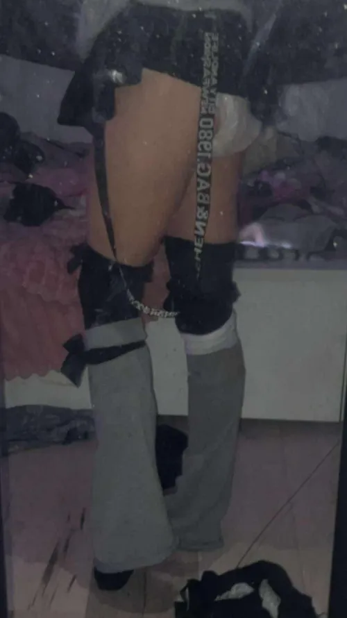 18m I'm looking for a diapered bf that will obey me and that likes sending videos and humiliation