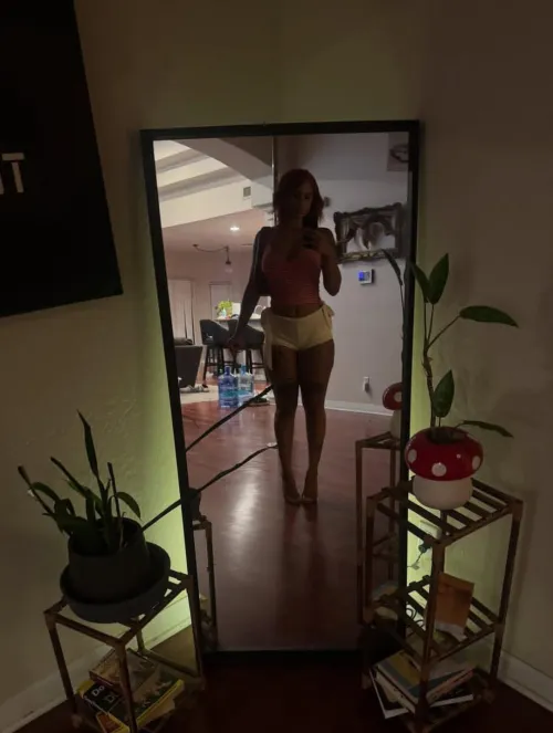 26F who's down to breed me right in front of my mirror?