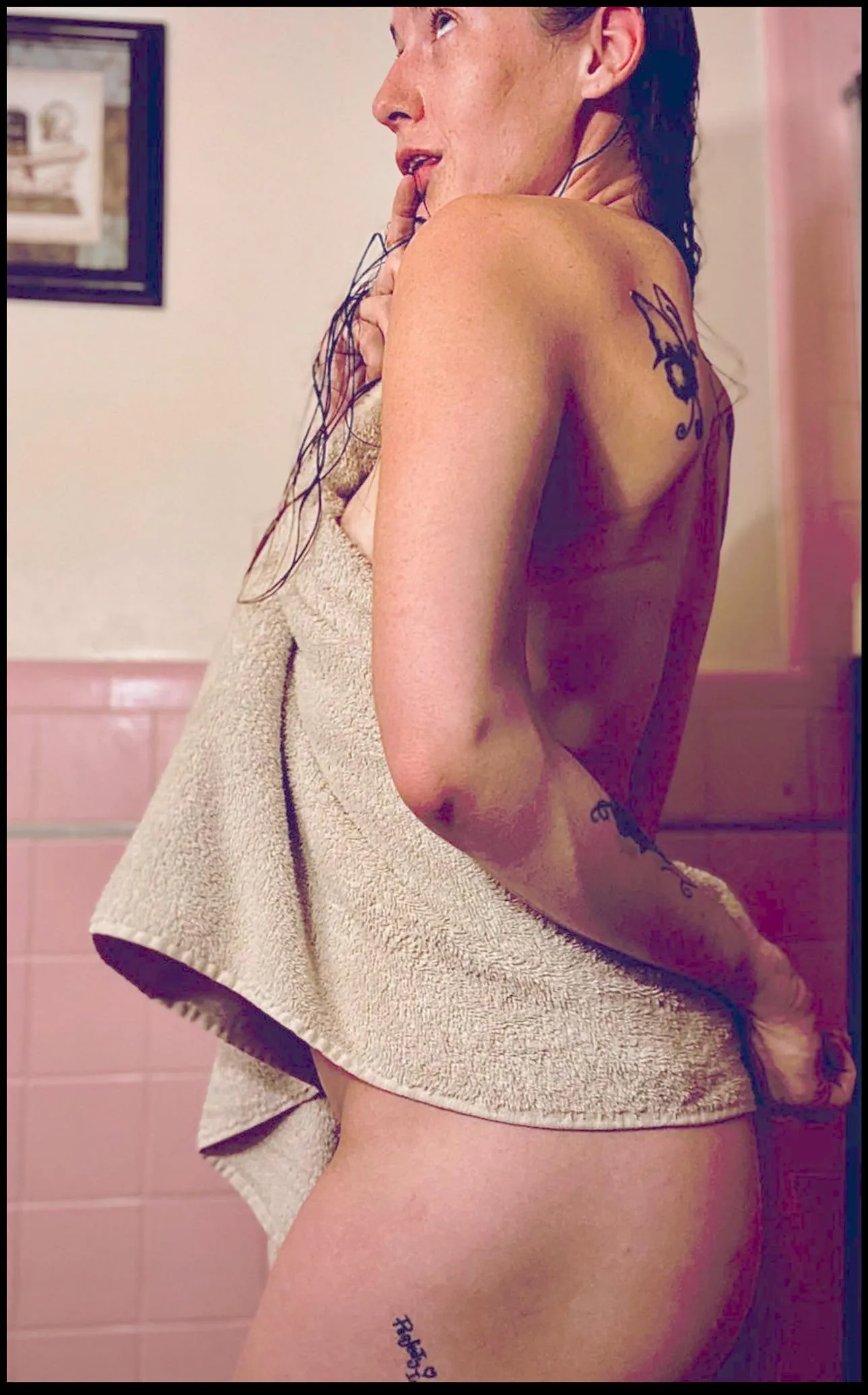 Cum get a little wet with me