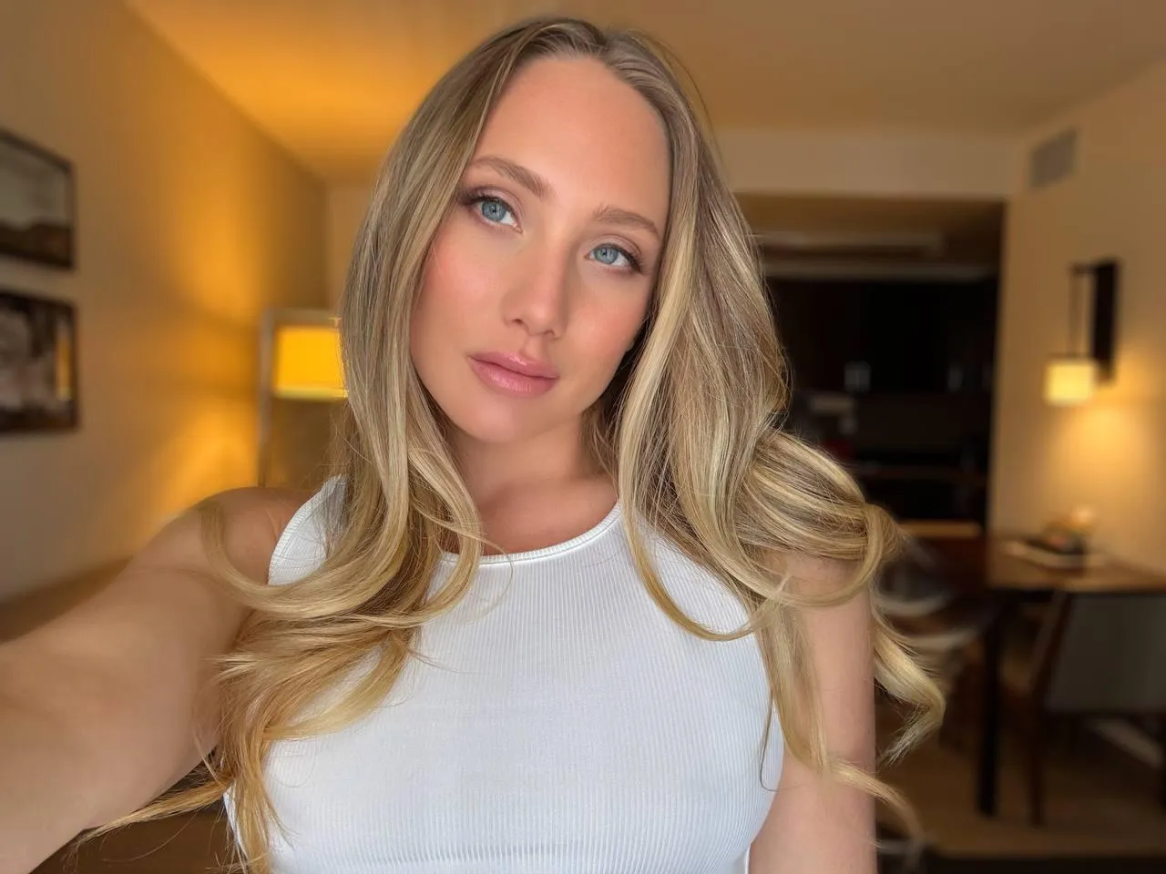 Dm me if you miss her onlyfans videos