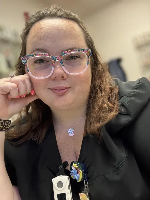 Feeling confident in my own skin today 💕