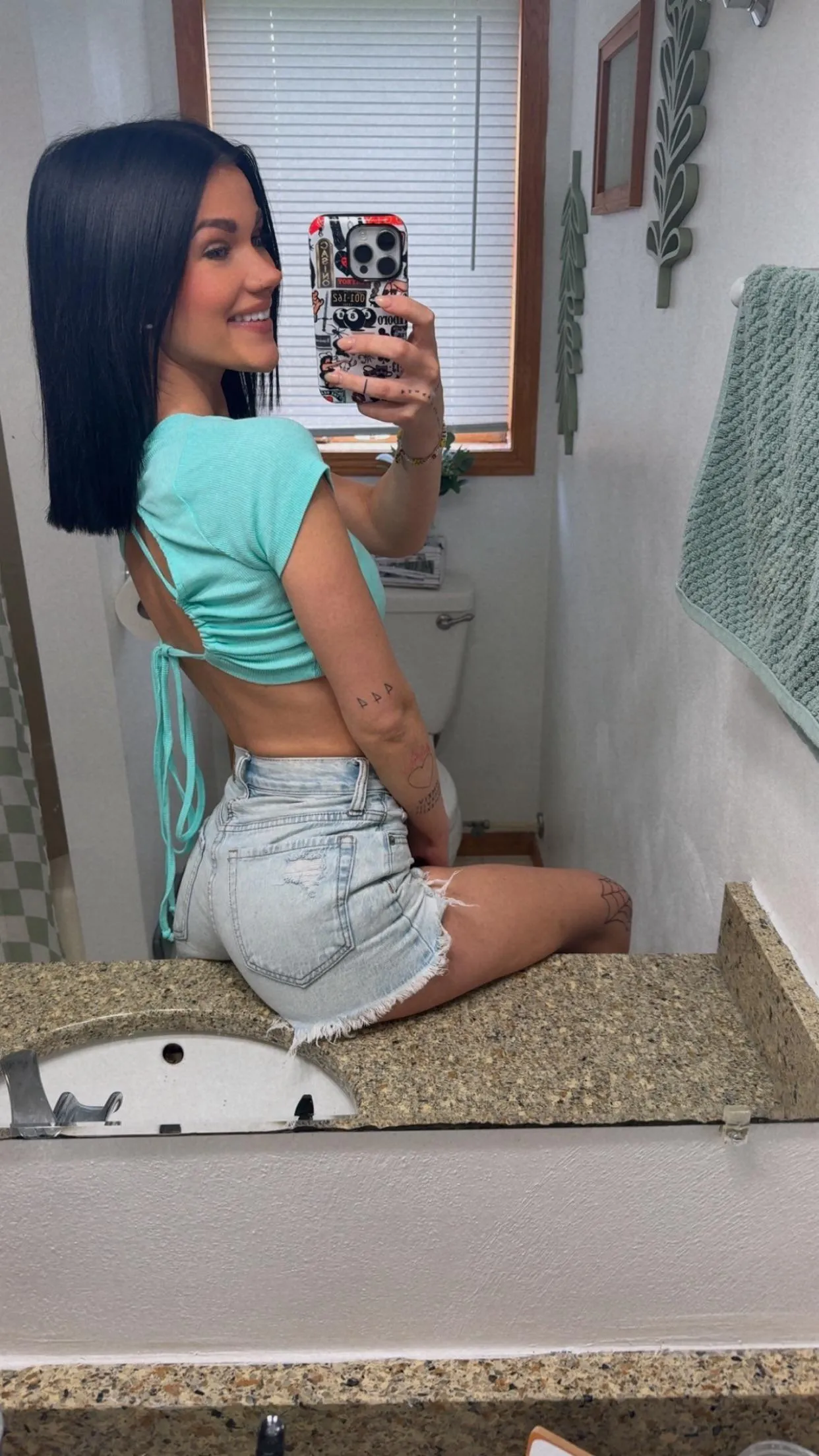 wish i was sitting on something else. 😇