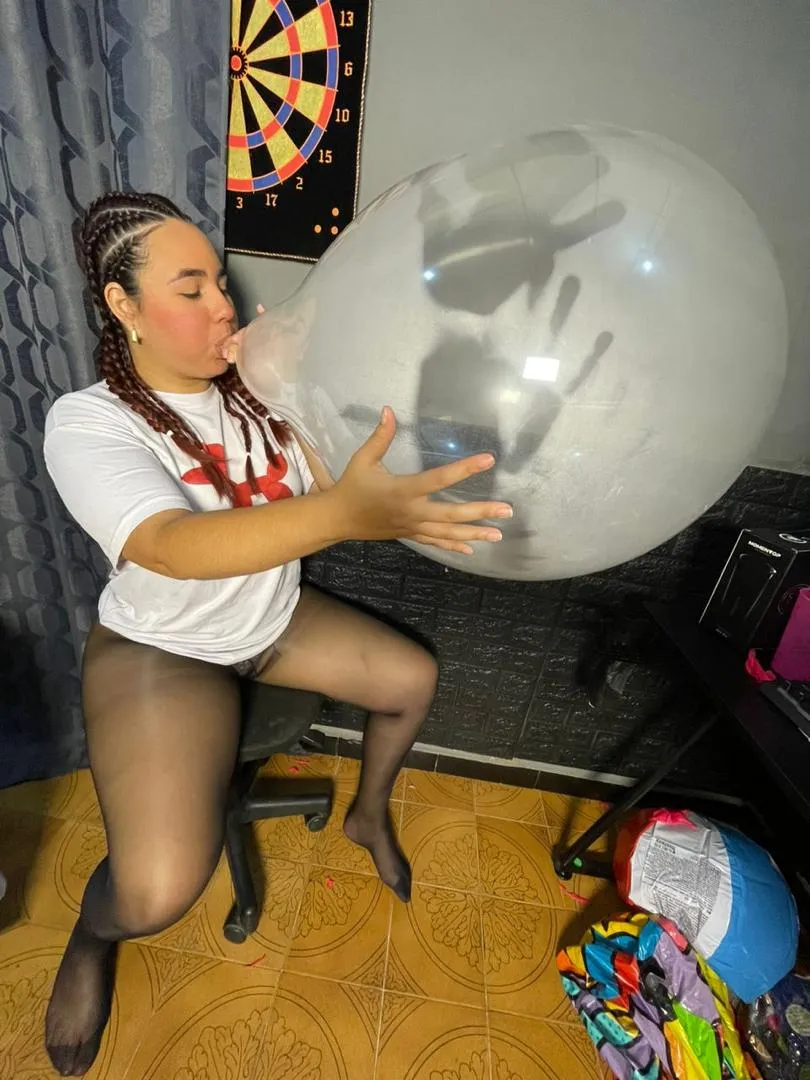 Available for custom clips 💦