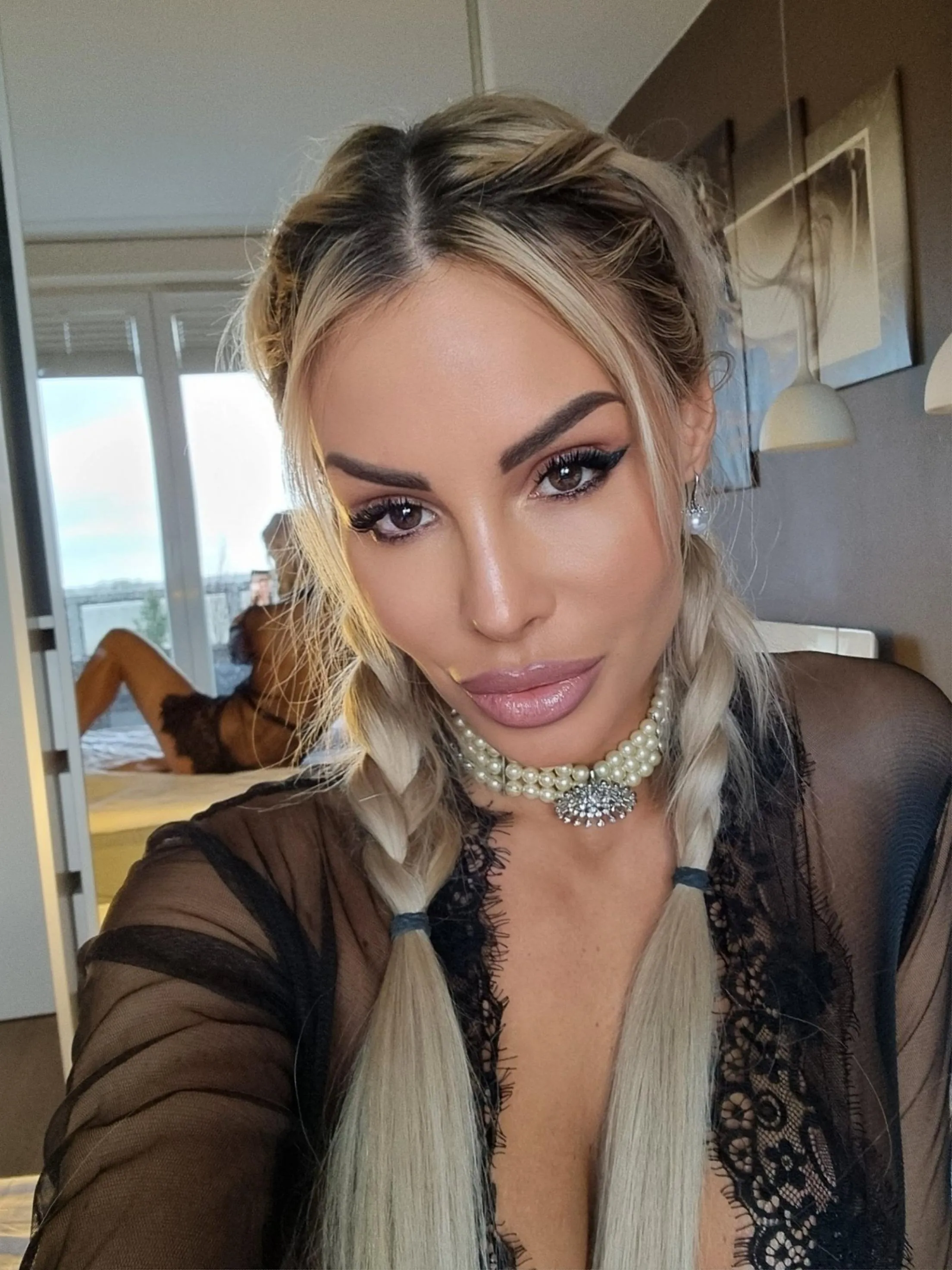 I feel particularly elegant in black