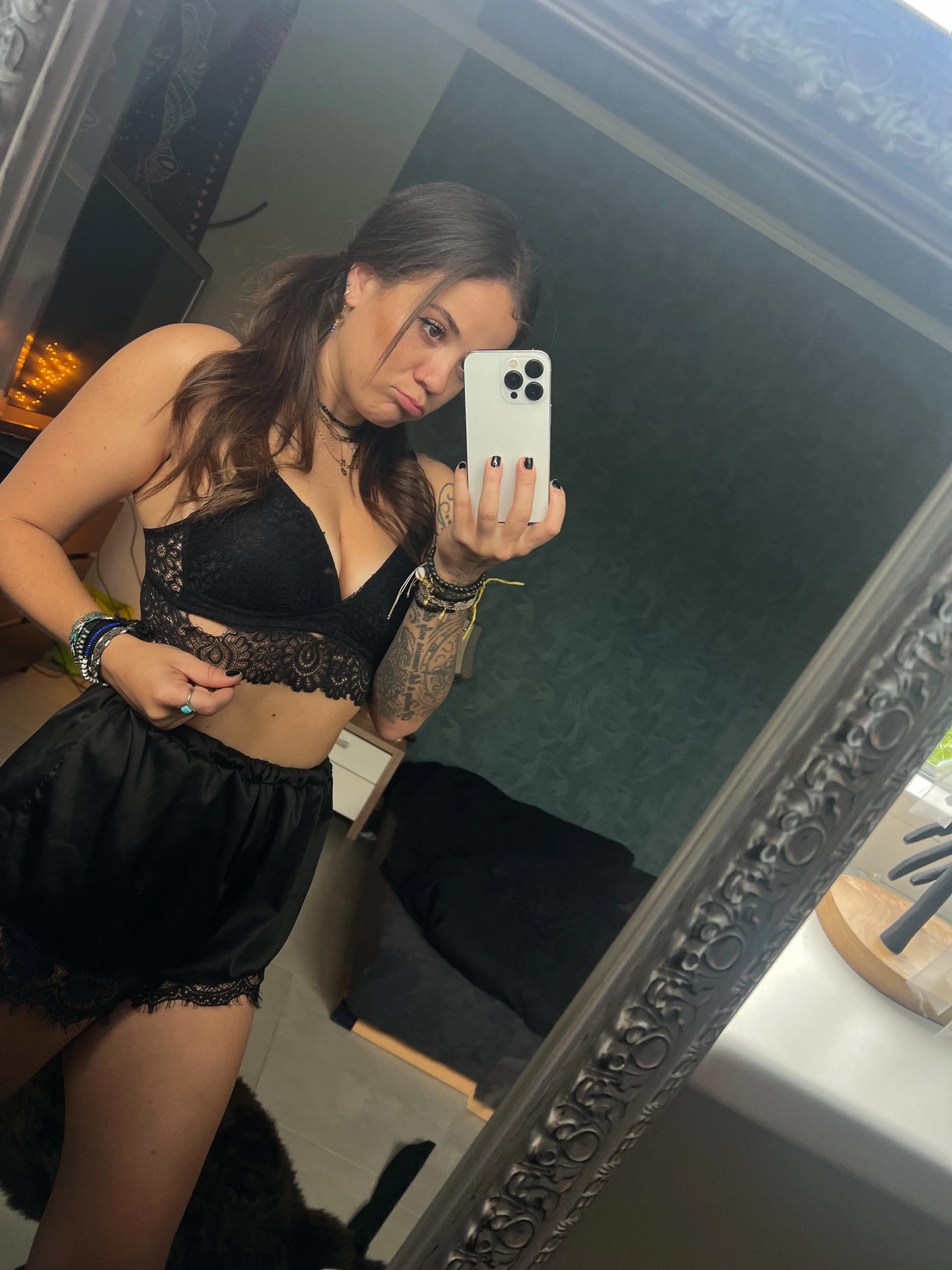 Kommst du her und Fickst mich dumm und dämlich?! 🥵 bitte! ich brauch das heute...