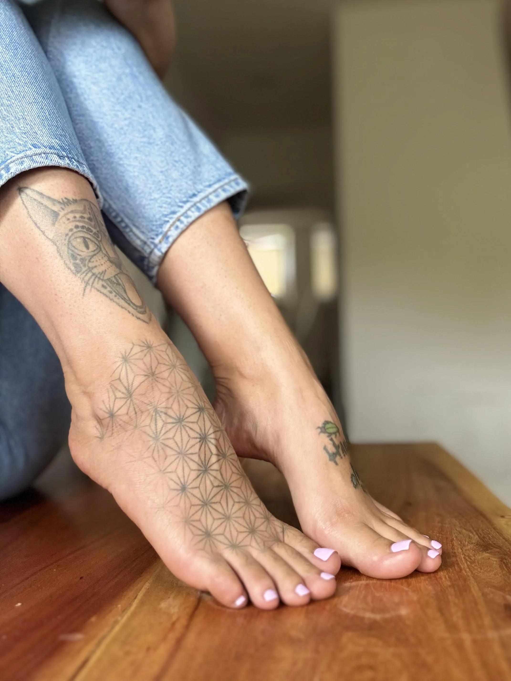 Pay up, babe, or you’re just gonna stay a spectator 😏