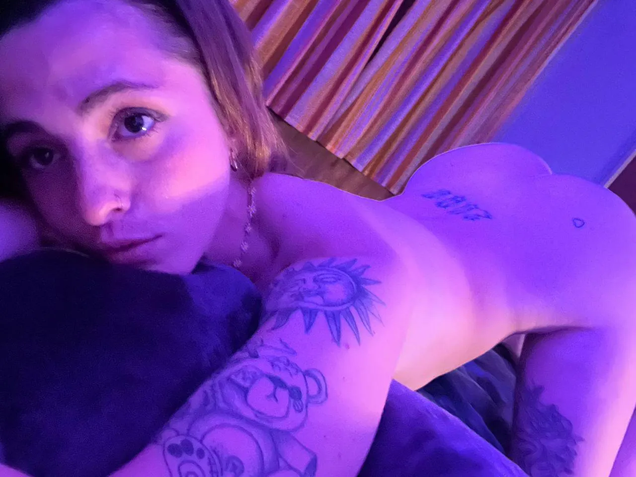 Slow teasing or fast begging?