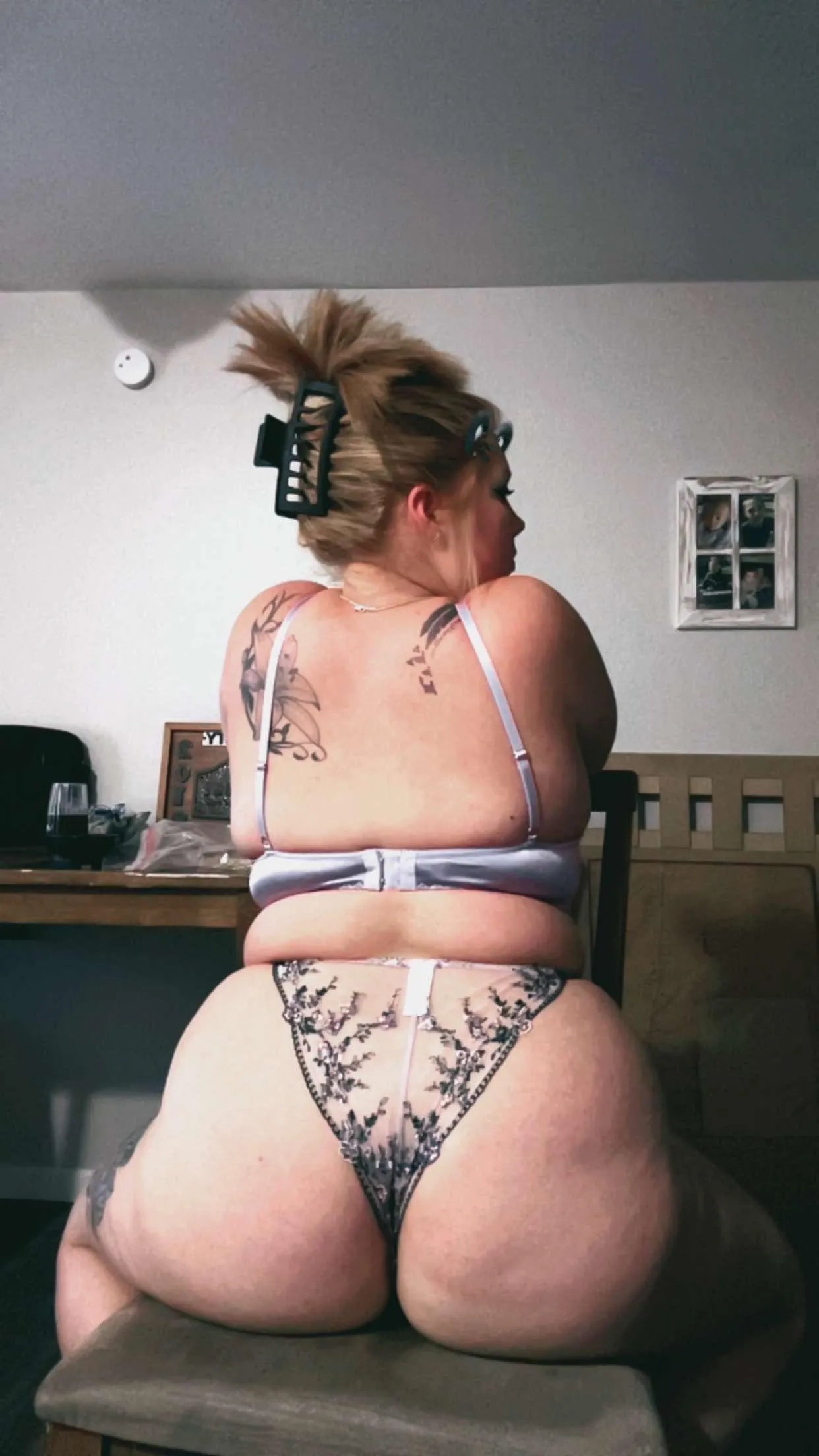 Who loves redheaded milfs 27 bi