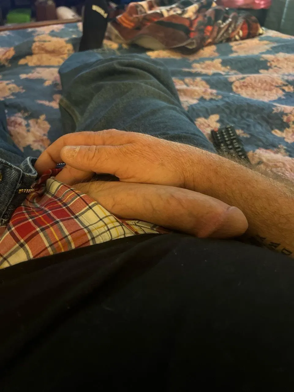 Who wants to suck me off in butler today?  I’ll cum to you