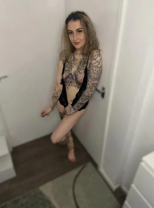 Do you like my British tatted titties