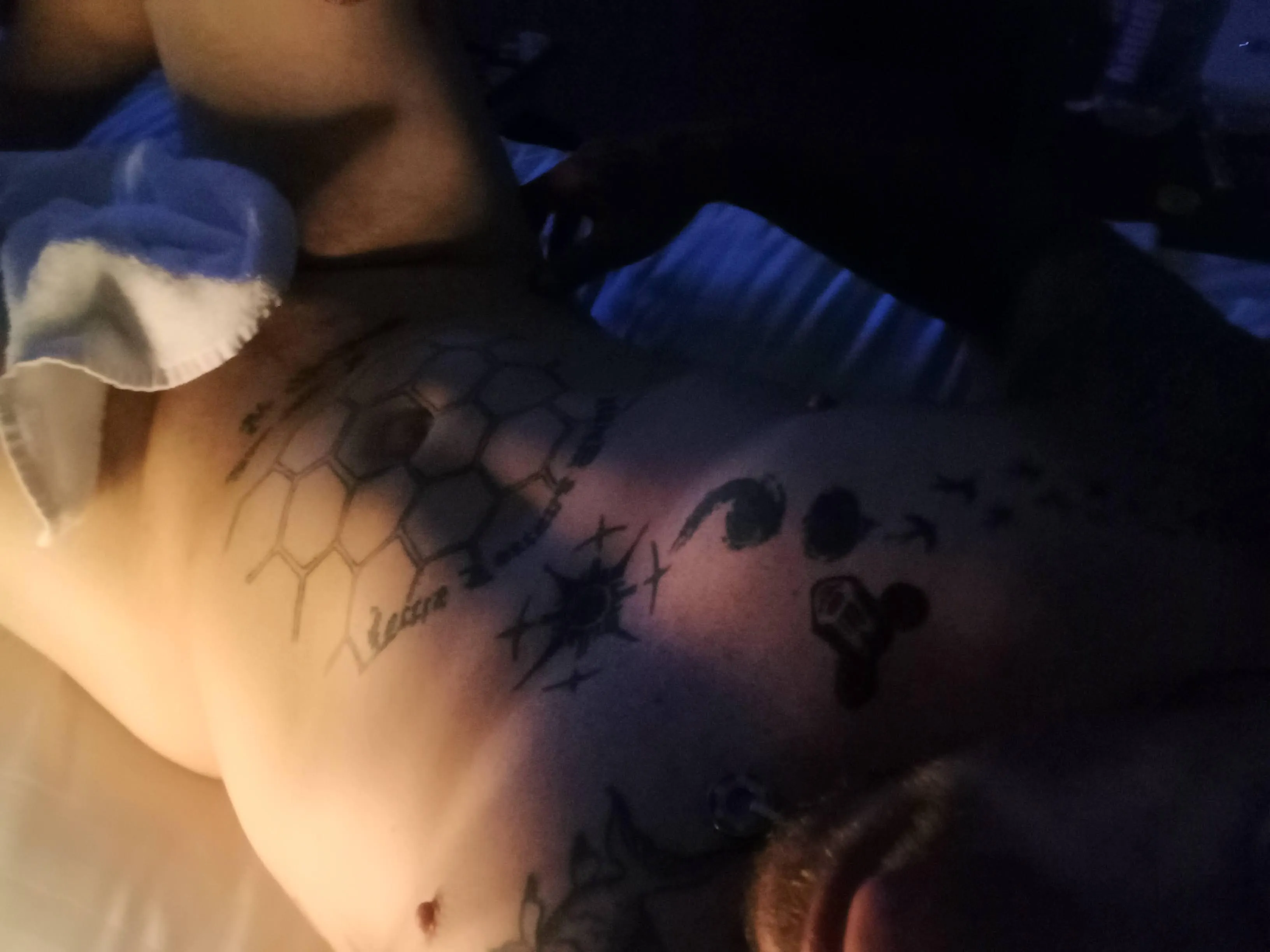 Looking for female cuckqueen