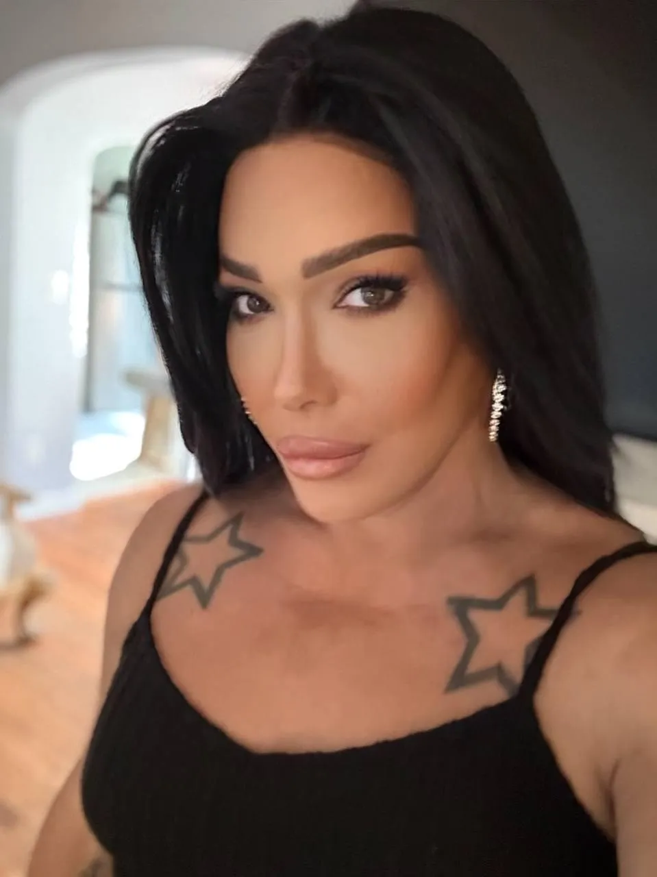 Would you let me fuck you until you can’t stand? 😈 yes or no?