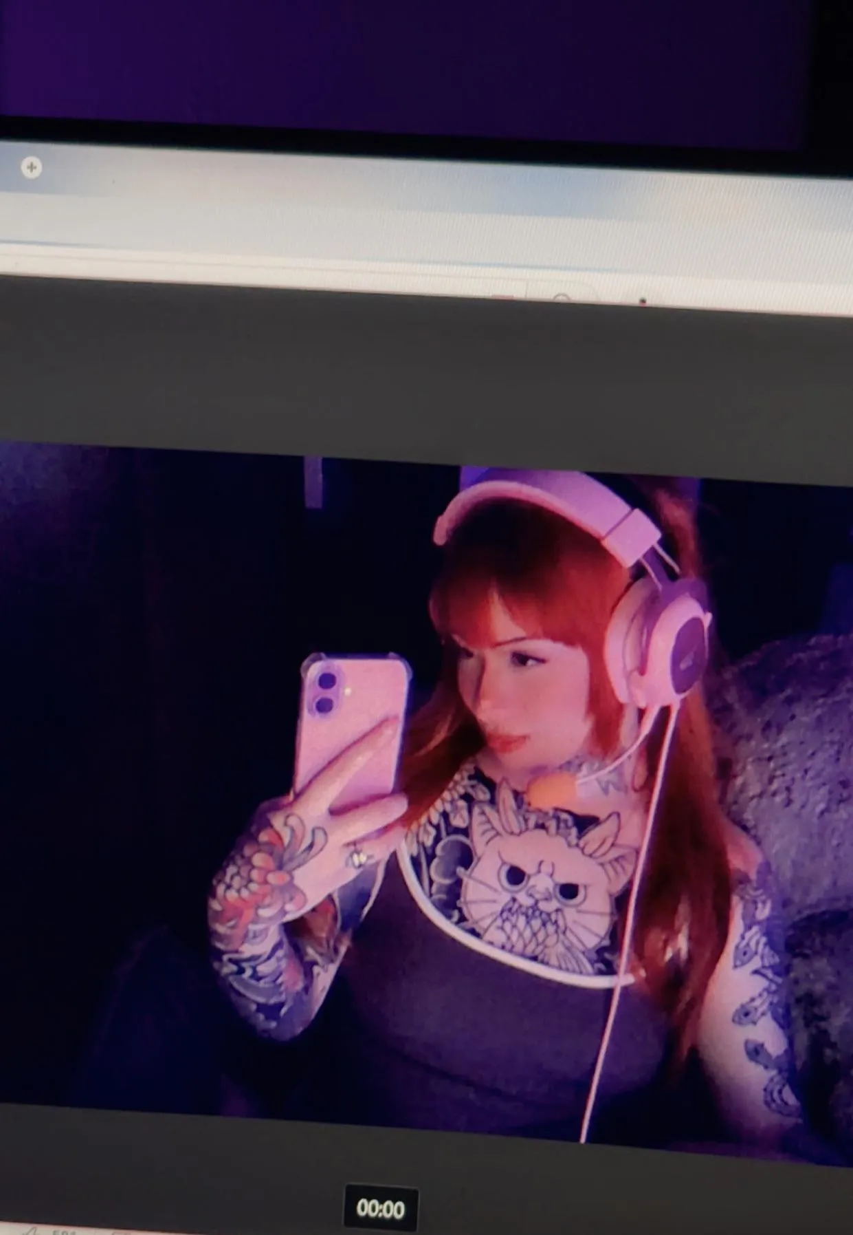 Kneel and beg, I love seeing you simp