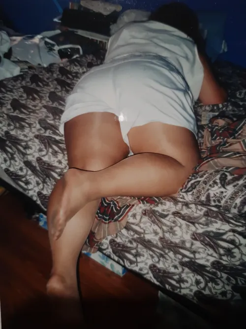 pantyhose on a woman makes the outfit!