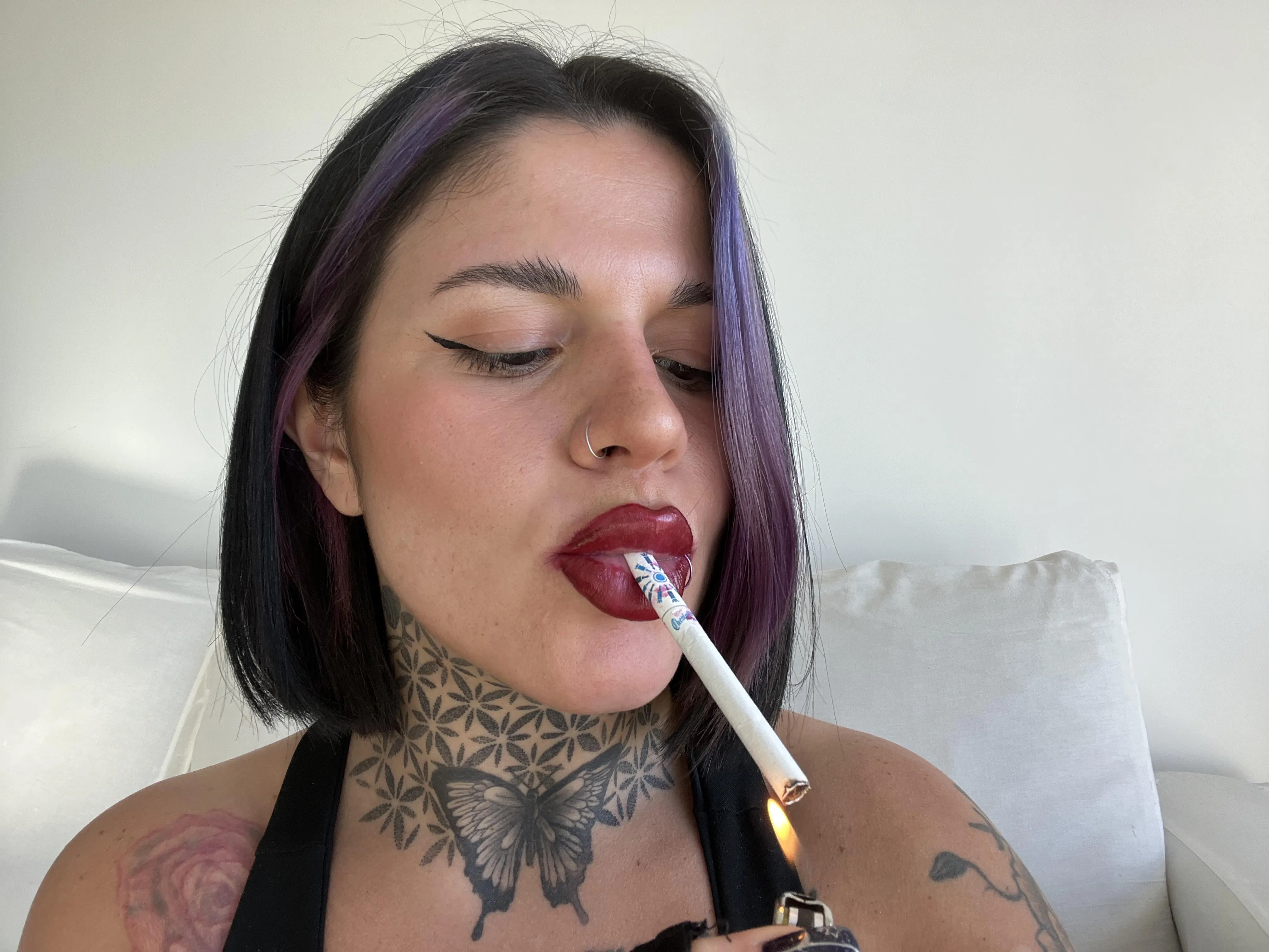 Red lips, smoke, and dirty thoughts… what else do you need?