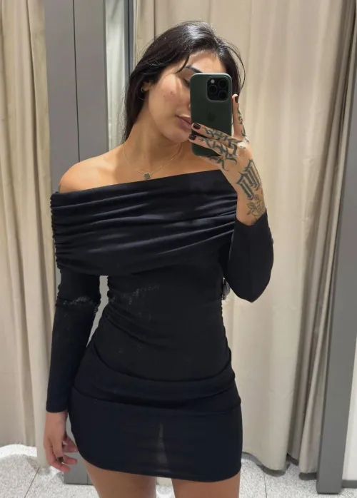 This dress says ‘Good girl’ but my thoughts definitely don’t