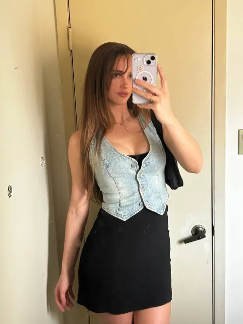 This dress says ‘Good girl’ but my thoughts definitely don’t