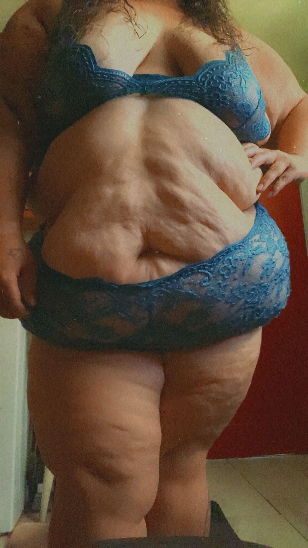 This guy im talking to is wanting me to cuck someone right now😋