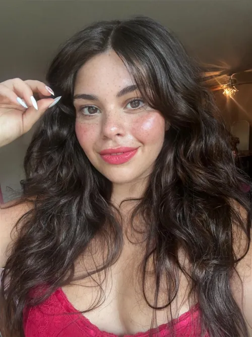 Who doesn’t love a red lip? I feel like Snow White.