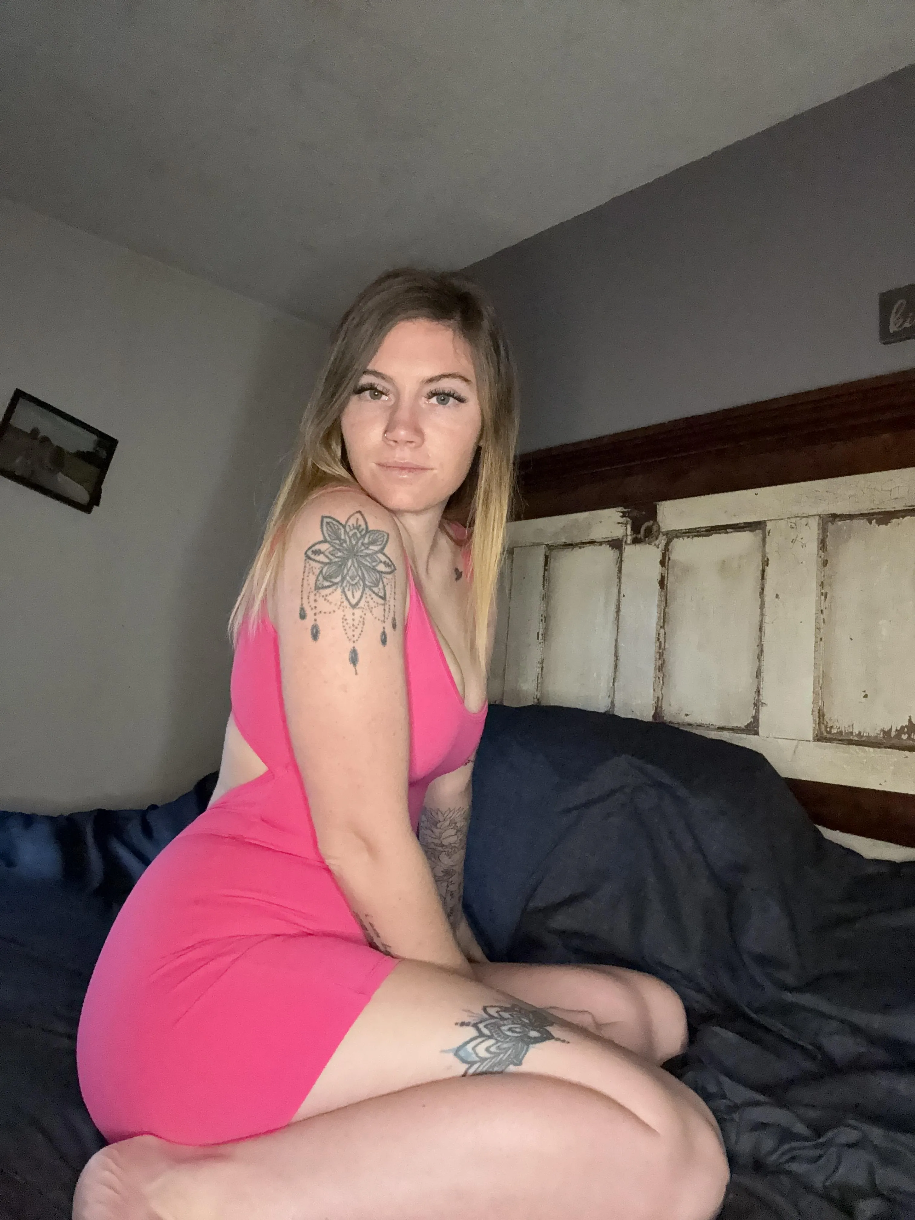 would u fuck me if i was your room mate? 😝