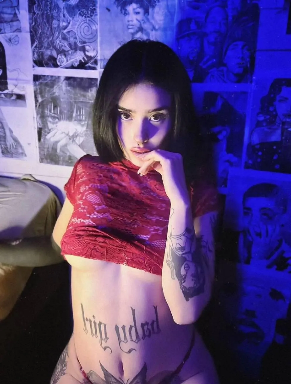 [19][F4M][Rochester] - Young and nasty, ready to be used by the right bull only