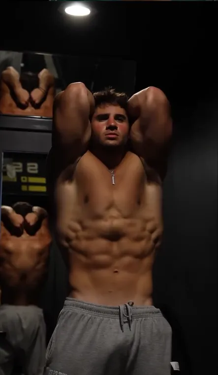 23- Grey Sweats flexing serratus and pits