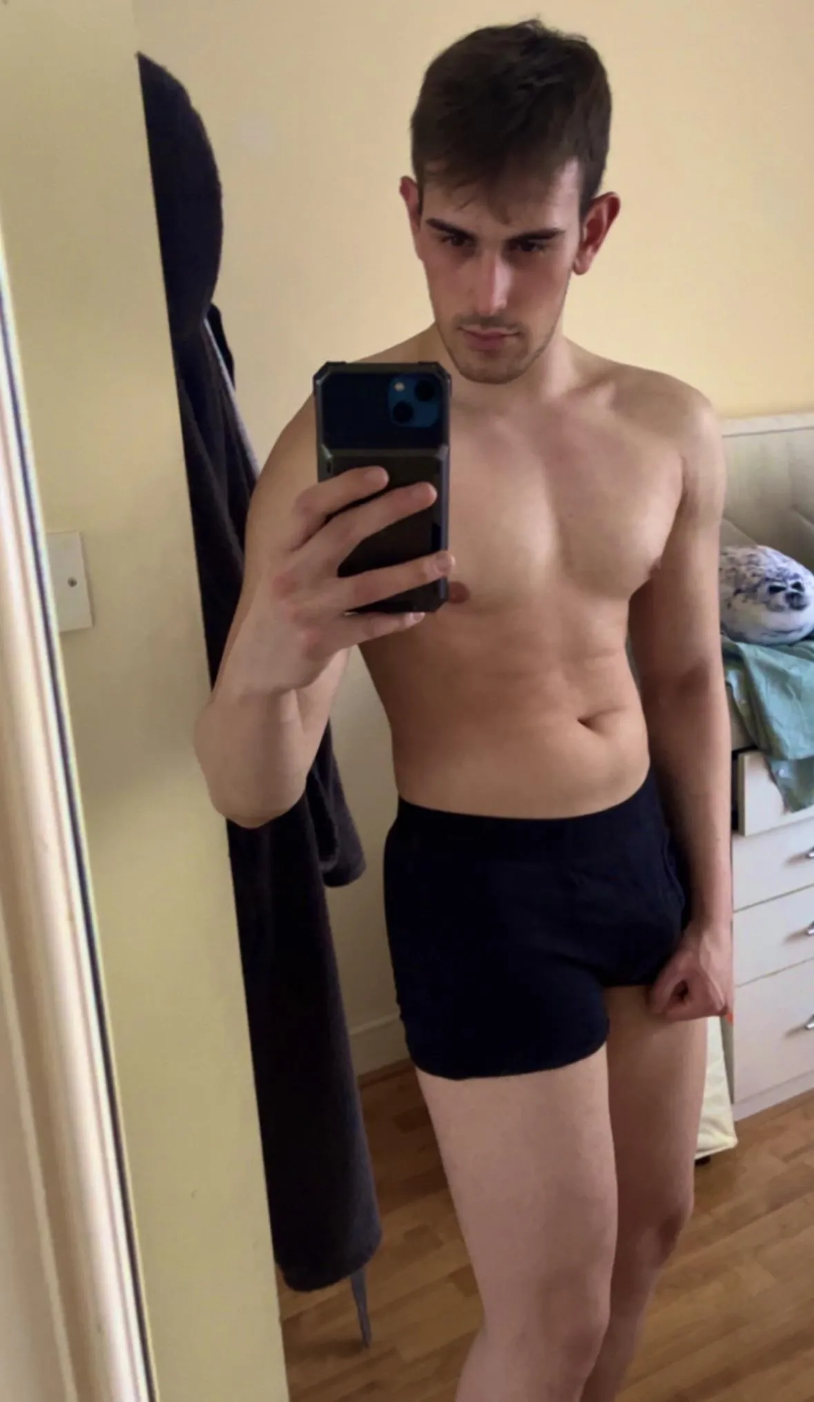 All black today 🖤