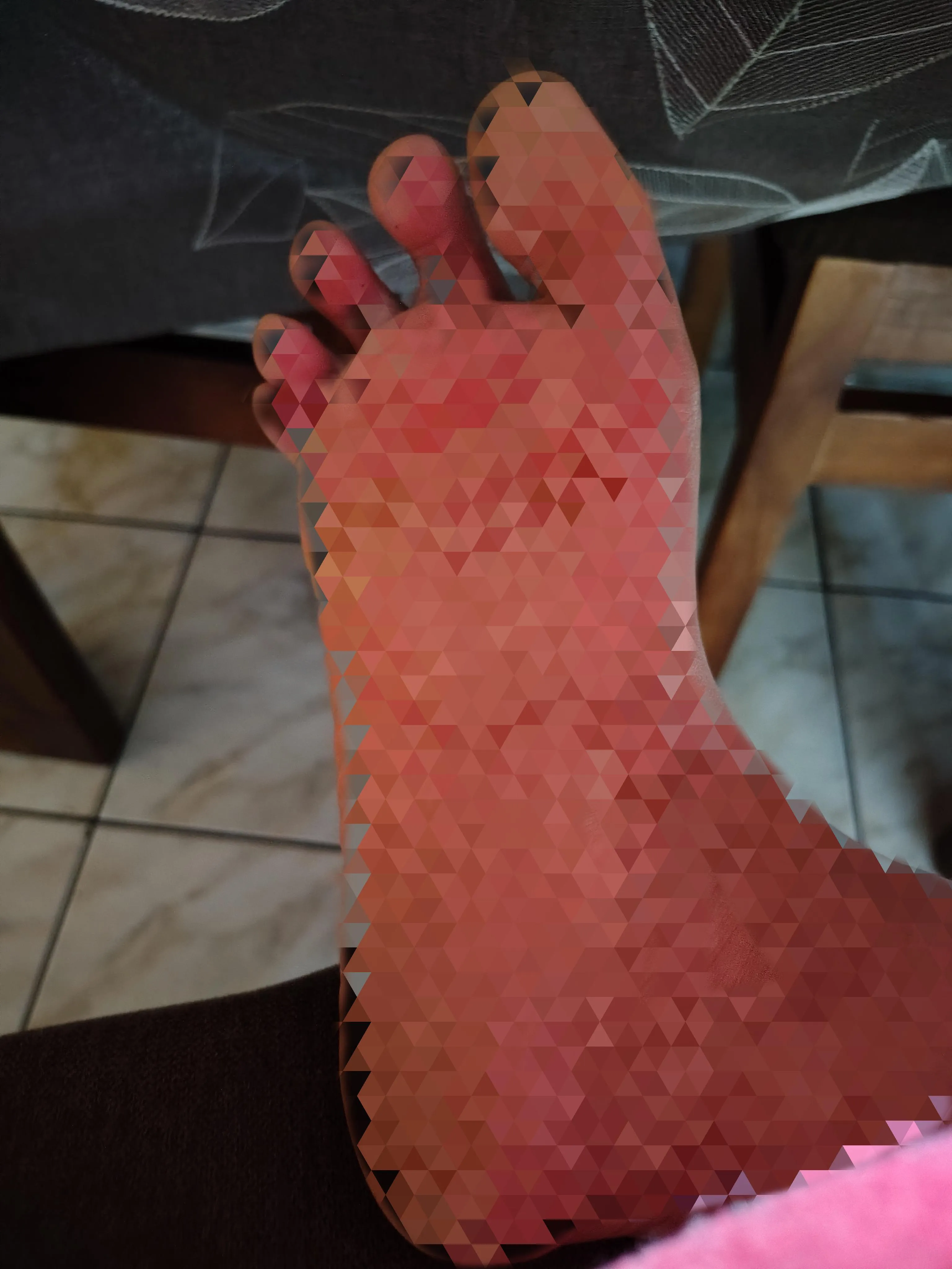 Breakfast served… Now, which pixel pervert is brave enough to kneel for me?