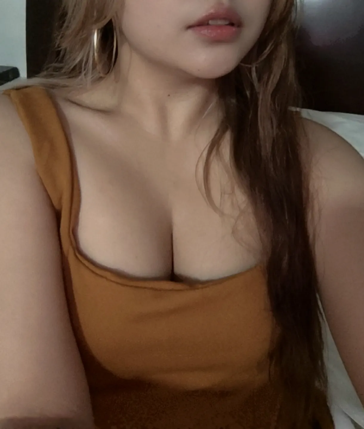 Cue: my lips like sugar (f)