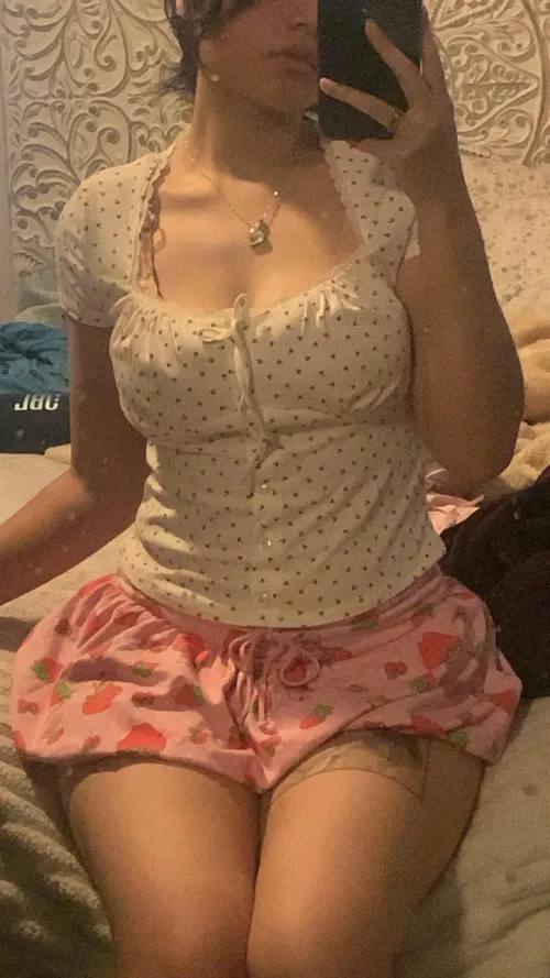 Do u like my outfit? 💗