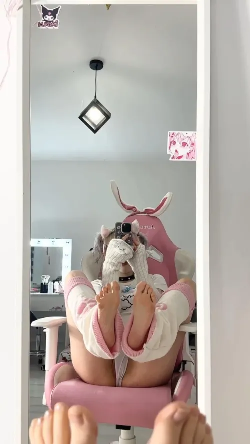 Fresh out of bath F18