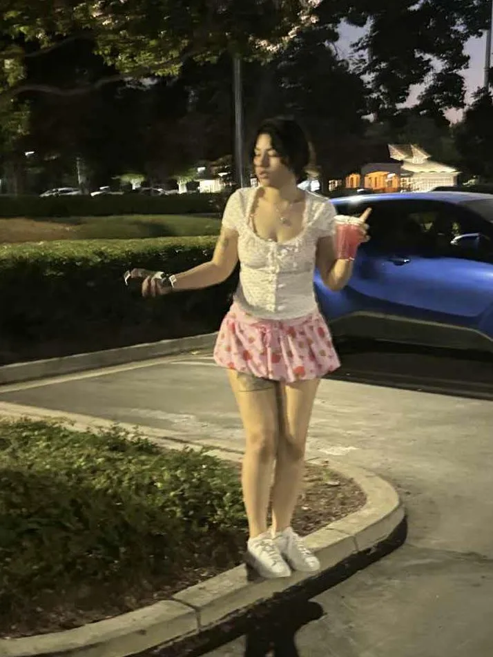 i love alt, but cutesy works too 💗