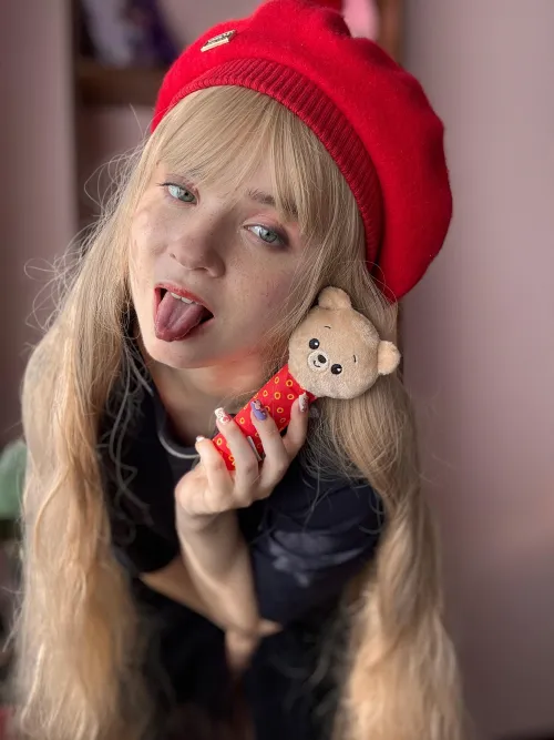 I love my tiny teddy bear