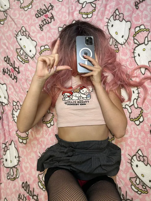 Just a few seconds and you can't stop bursting...pathetic!