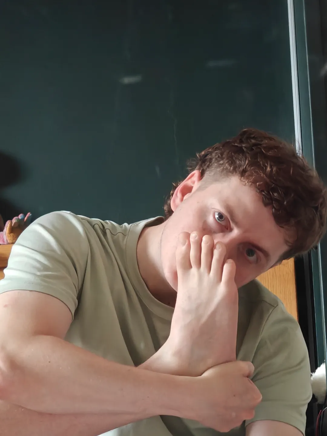 Morning feet glow 🌄