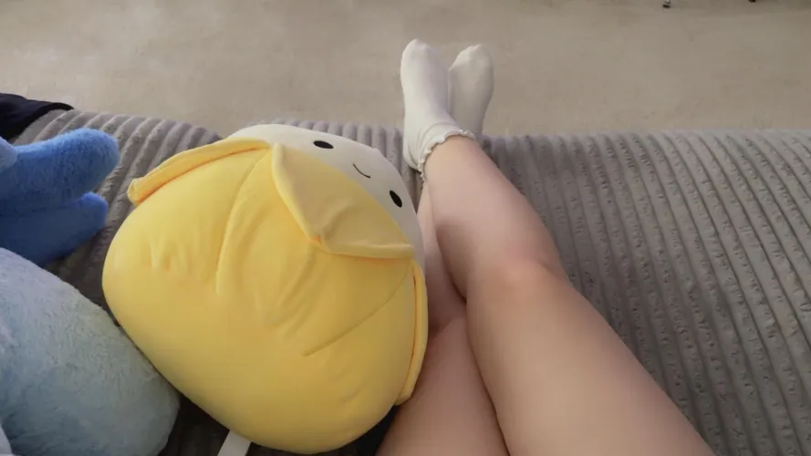 relaxing with Mr Banana 🍌